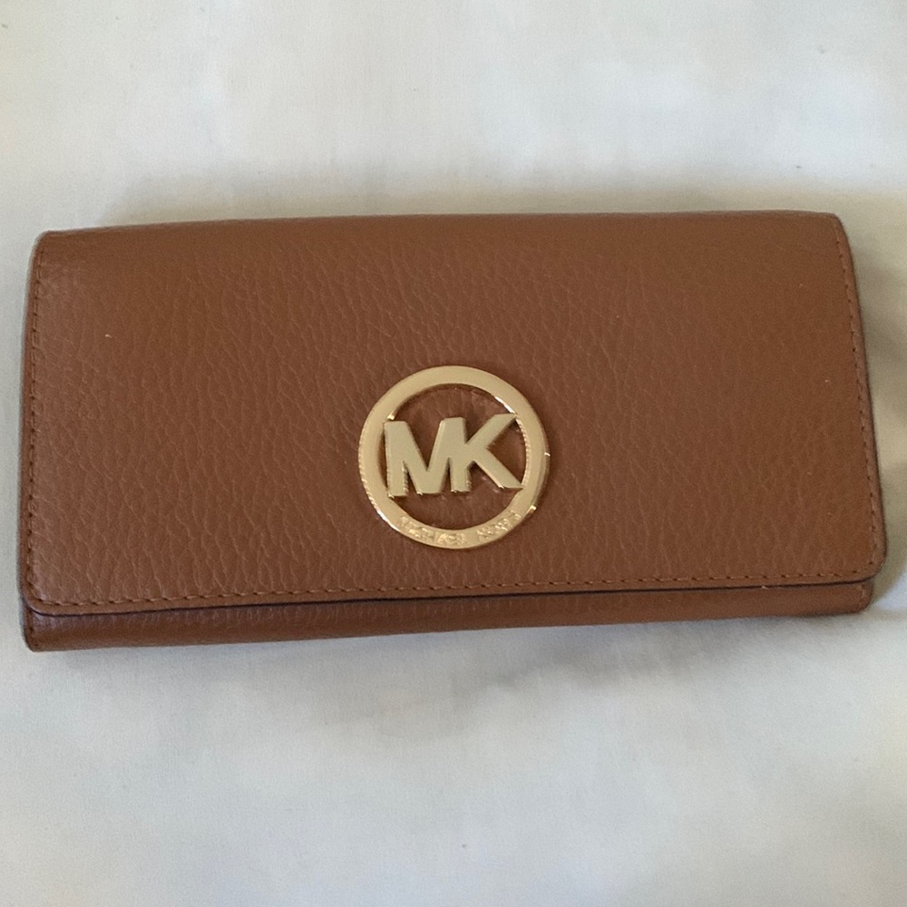 Michael Kors Leather Wallet - New